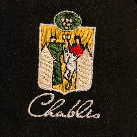 Chablis Cap ‘CANADIAN’ By Serie Graffic - Picture 2 of 12